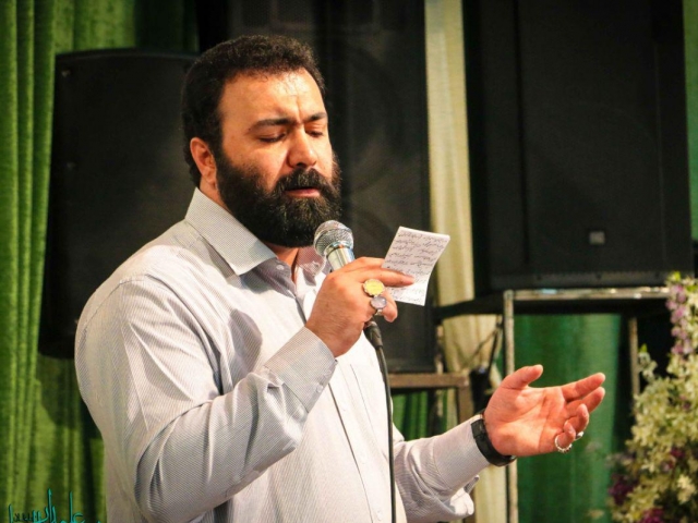 مهدی اکبری دارد ز دور دست سپهدار میرسد